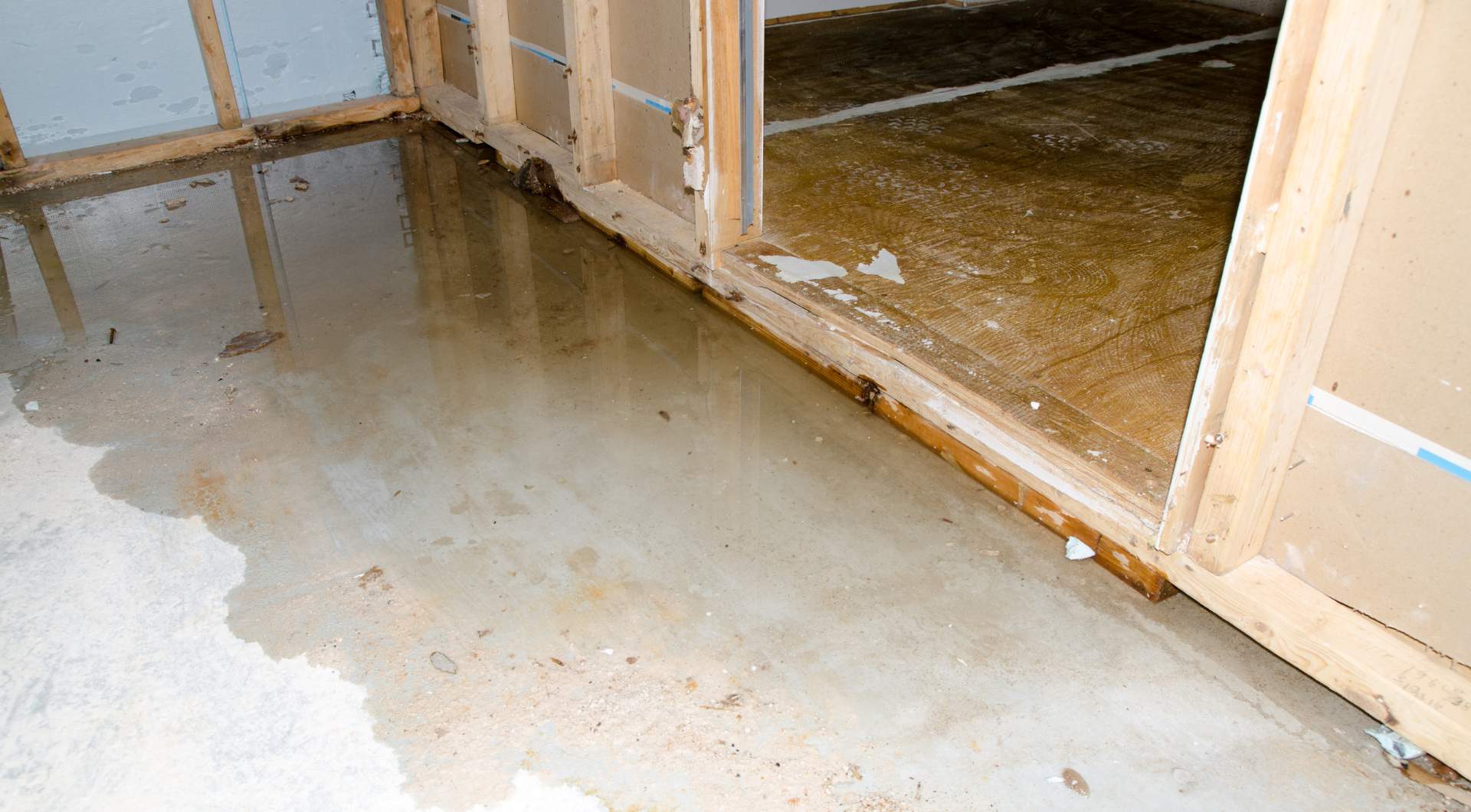 what to do if your house gets flooded