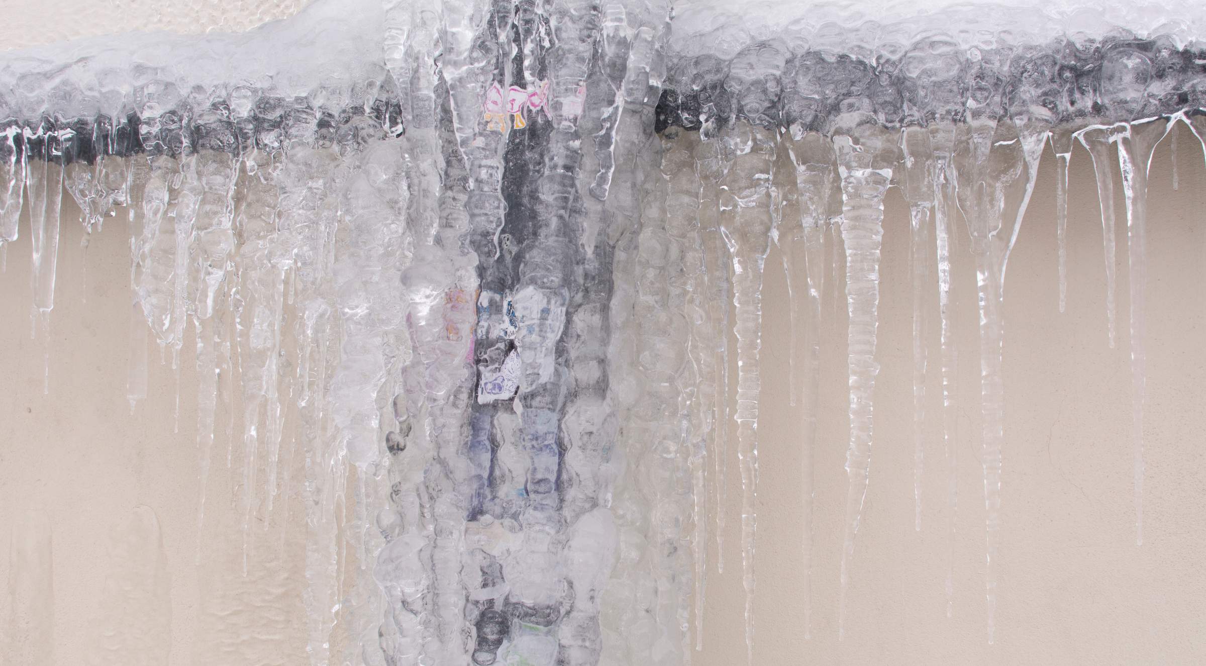 what to do when your pipes freeze in your house