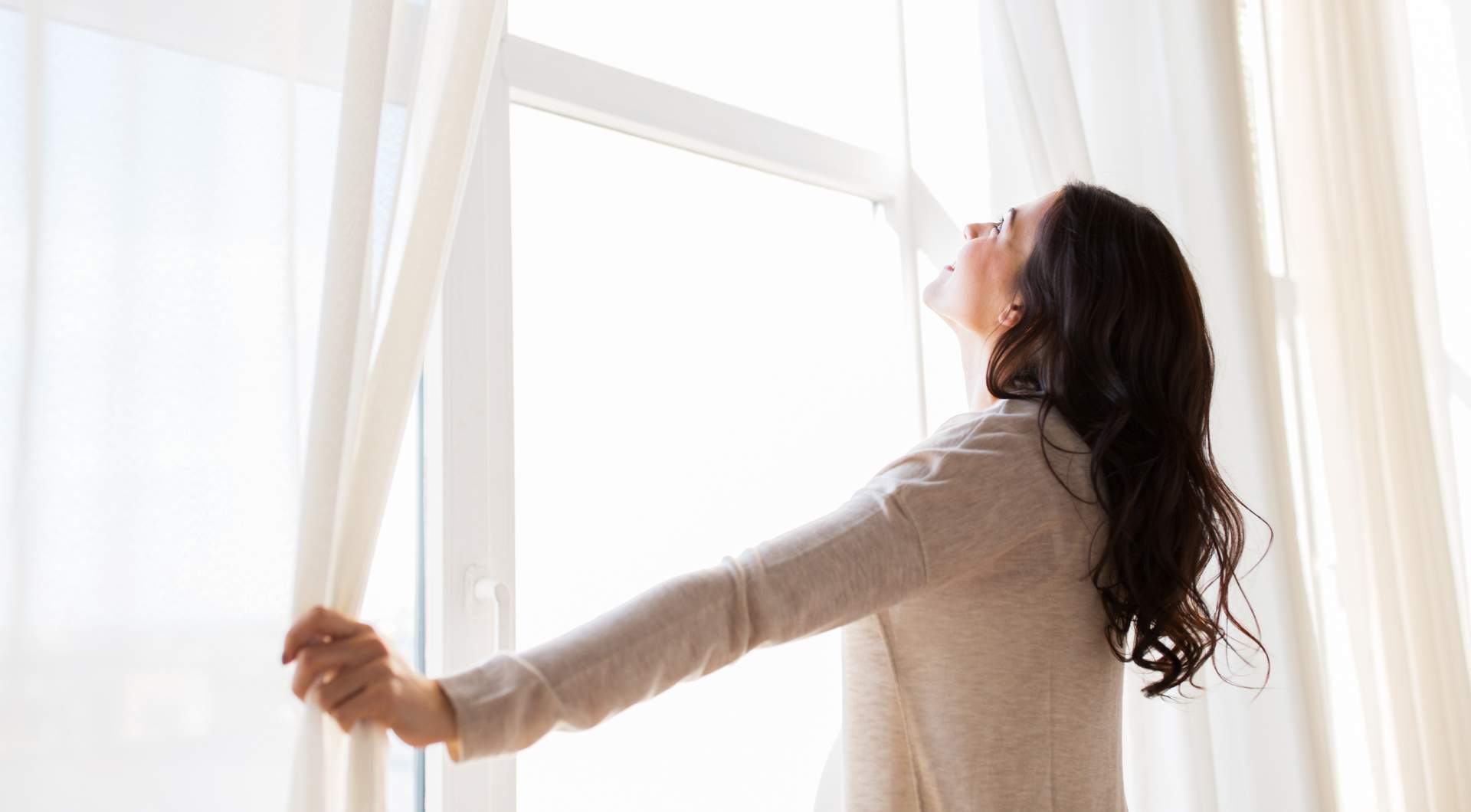 how to naturally disinfect the air in your home