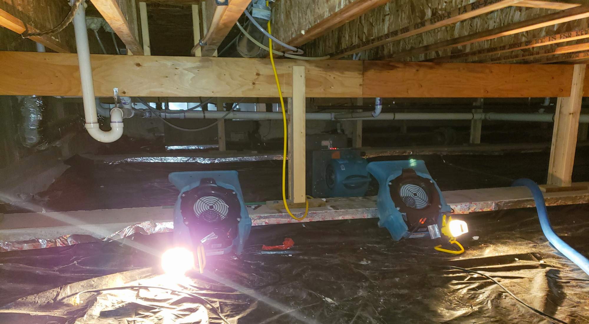 how to prevent moisture crawl space